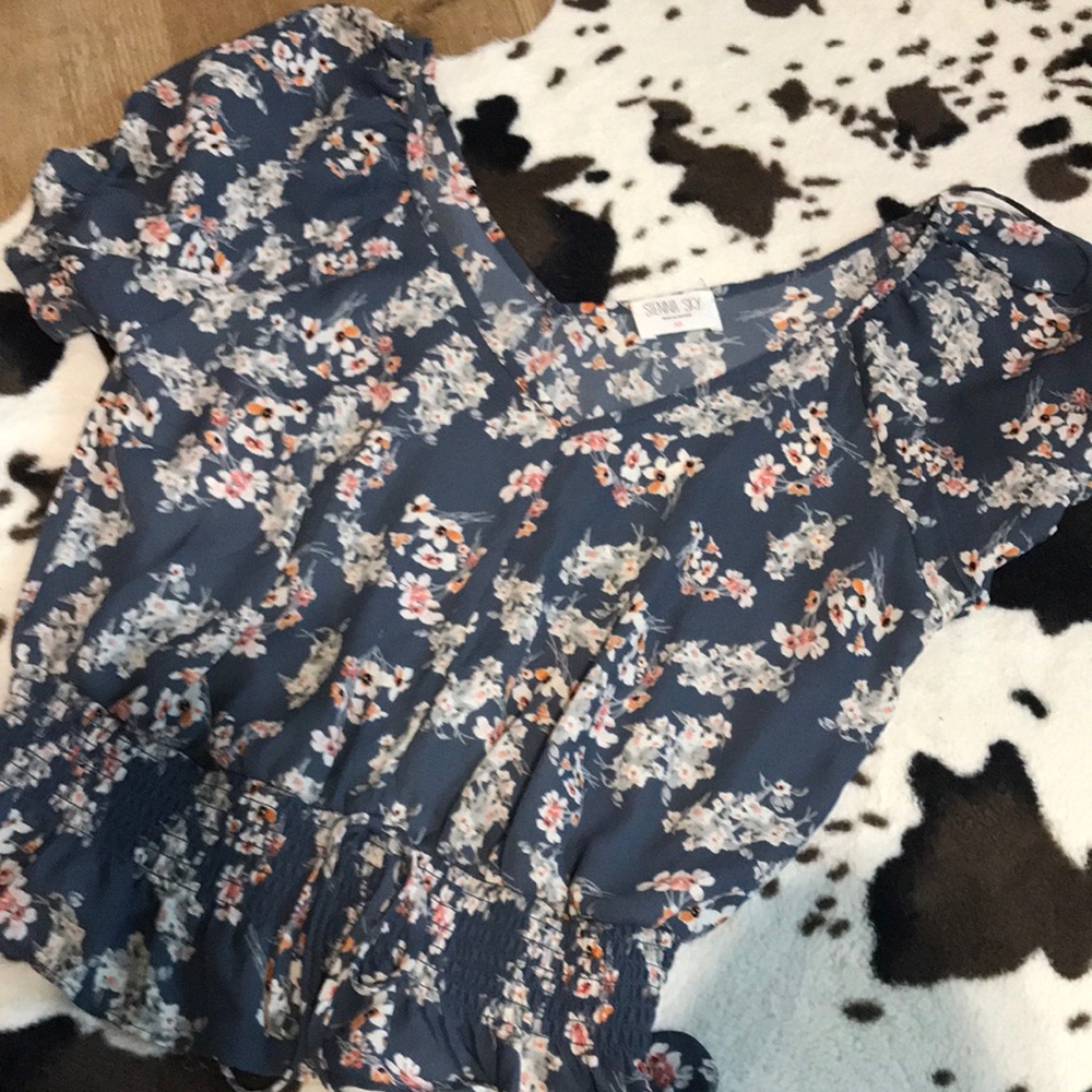 Women’s blouse